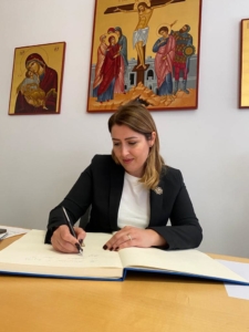 Vizita e Ministres së Shëndetësisë dhe Mbrojtjes Sociale, Znj. Ogerta Manastirliu, në strukturat e Fondacionit “Zoja e Këshillit të Mirë”.